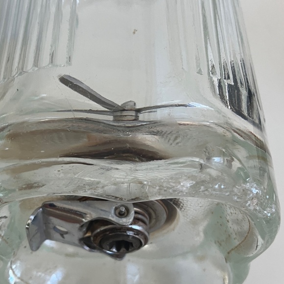 Waring Glass Blender Jar with Lid & Blade - Picture 8 of 9